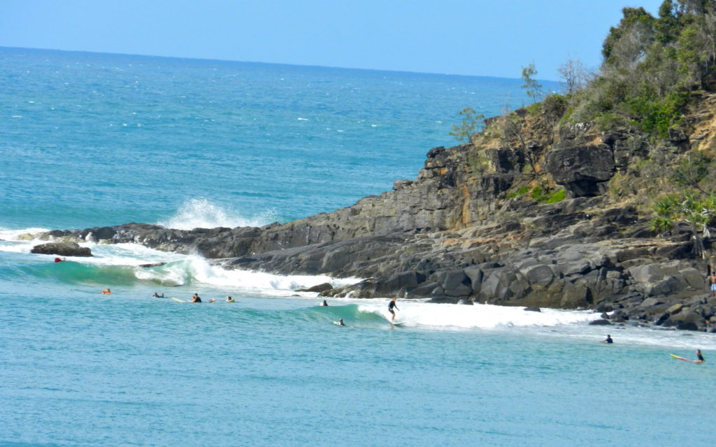 surfer à noosa queensland