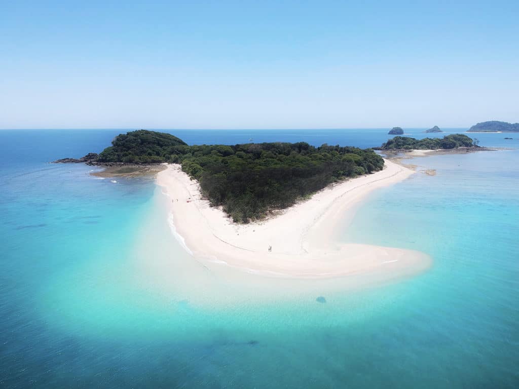 vue aérienne de frankland island, une ile paradisiaque dans le queensland en Australie