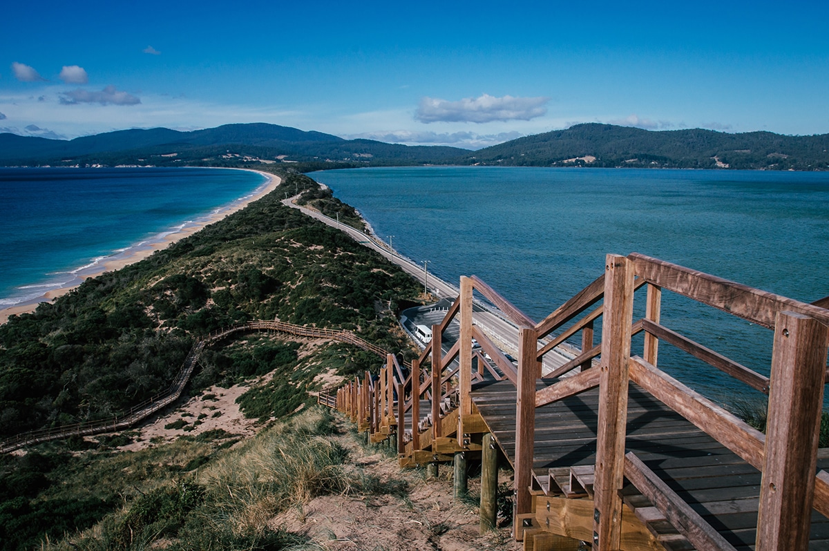 The Neck vu d'un lookout en Tasmanie sur l'île de Bruny Island