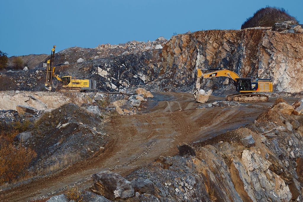 emplois éligibles renouvellement visa travail mines