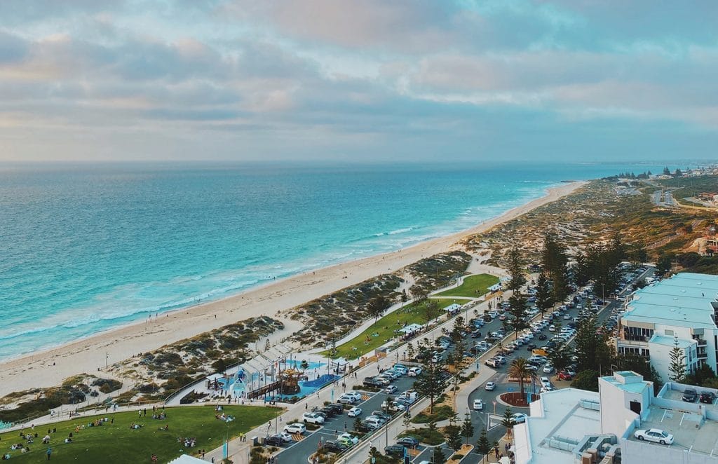 Vue aérienne de Scarborough Beach à Perth