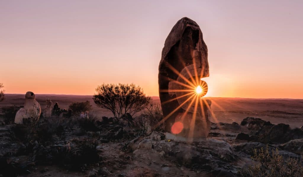 sculpture au milieu du désert à Broken Hill, capitale de l'outback en Australie