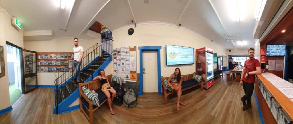 Réception auberge de jeunesse Bondi Beach Backpackers en Australie